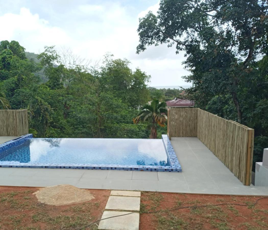 Riverside Retreat *