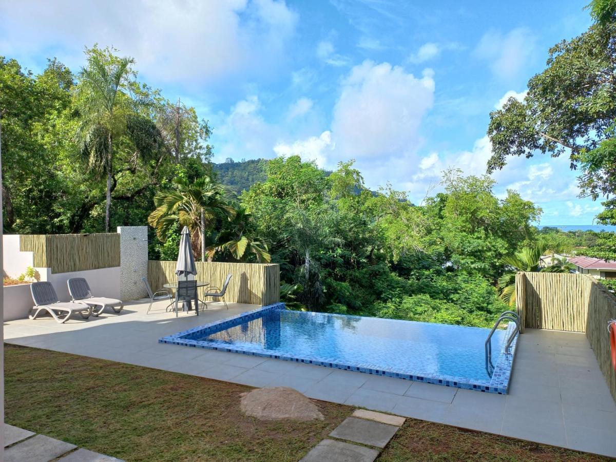 Riverside Retreat Apartman *